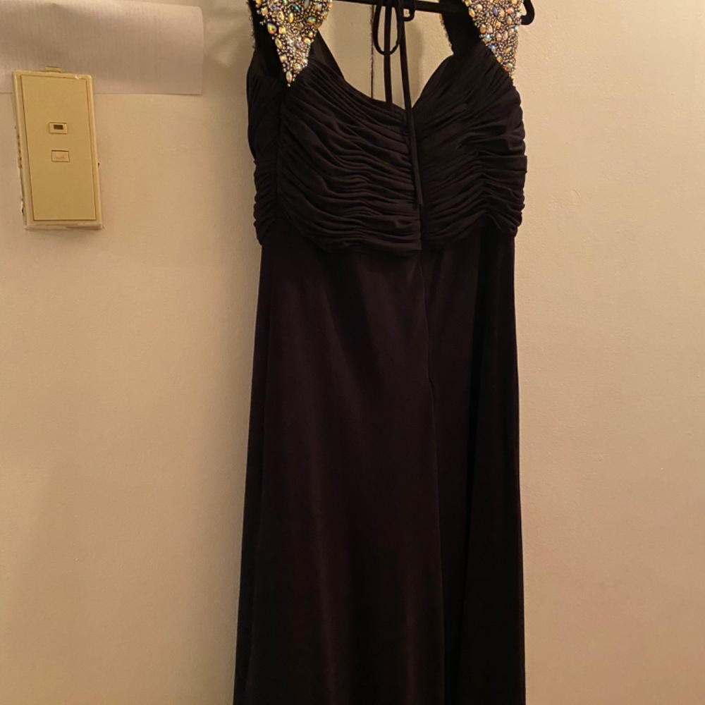 Dress - Picture 3 of 7
